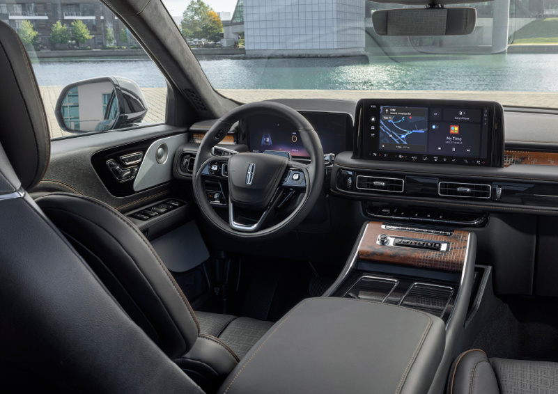 The interior of the 2025 Lincoln Aviator® SUV is shown parked with a view of a harbor through the windshield. | Lincoln Demo 2 in Wooster OH